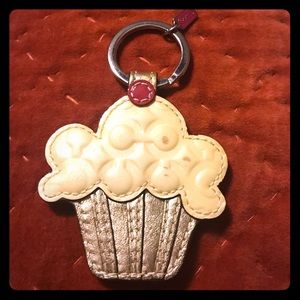 Vintage Coach Cupcake Keychain